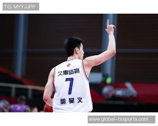 东契奇独自发力难救主26投15中砍下39分三分球命中率高达545