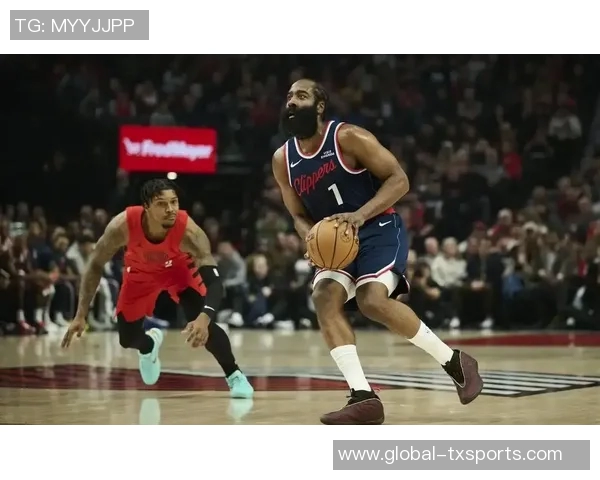 快船豪取三连胜冲击附加赛距离第十名开拓者仅差两场胜利