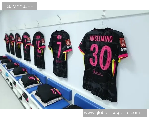 切尔西正式激活条款召回20岁后卫安塞尔米诺重返球队助力新赛季 切尔西正式激活条款召回20岁后卫安塞尔米诺重返球队助力新赛季