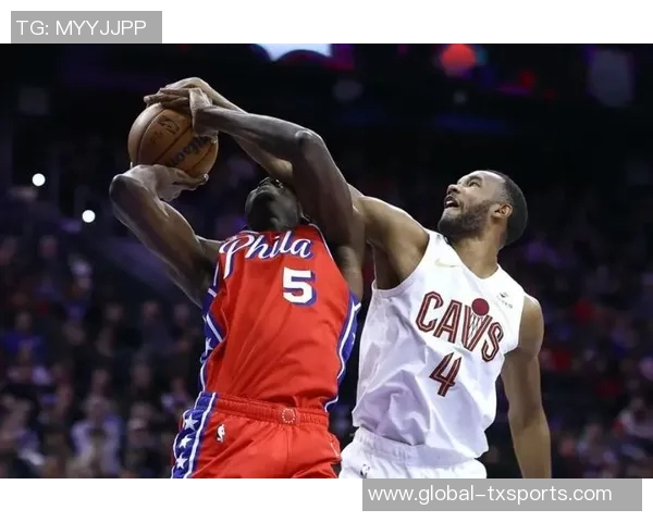 小莫布里首秀表现亮眼18分钟内贡献12分6板2助助力球队胜利 小莫布里首秀表现亮眼18分钟内贡献12分6板2助助力球队胜利