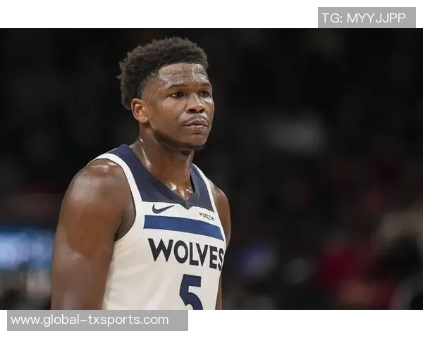 文班与爱德华兹身高对比引热议网友调侃天赋真是让人无奈