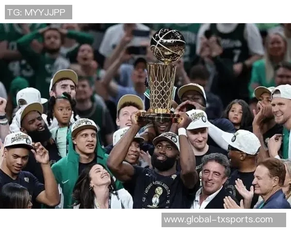 杰伦布朗本月场均30分领跑联盟展现FMVP实力不容小觑